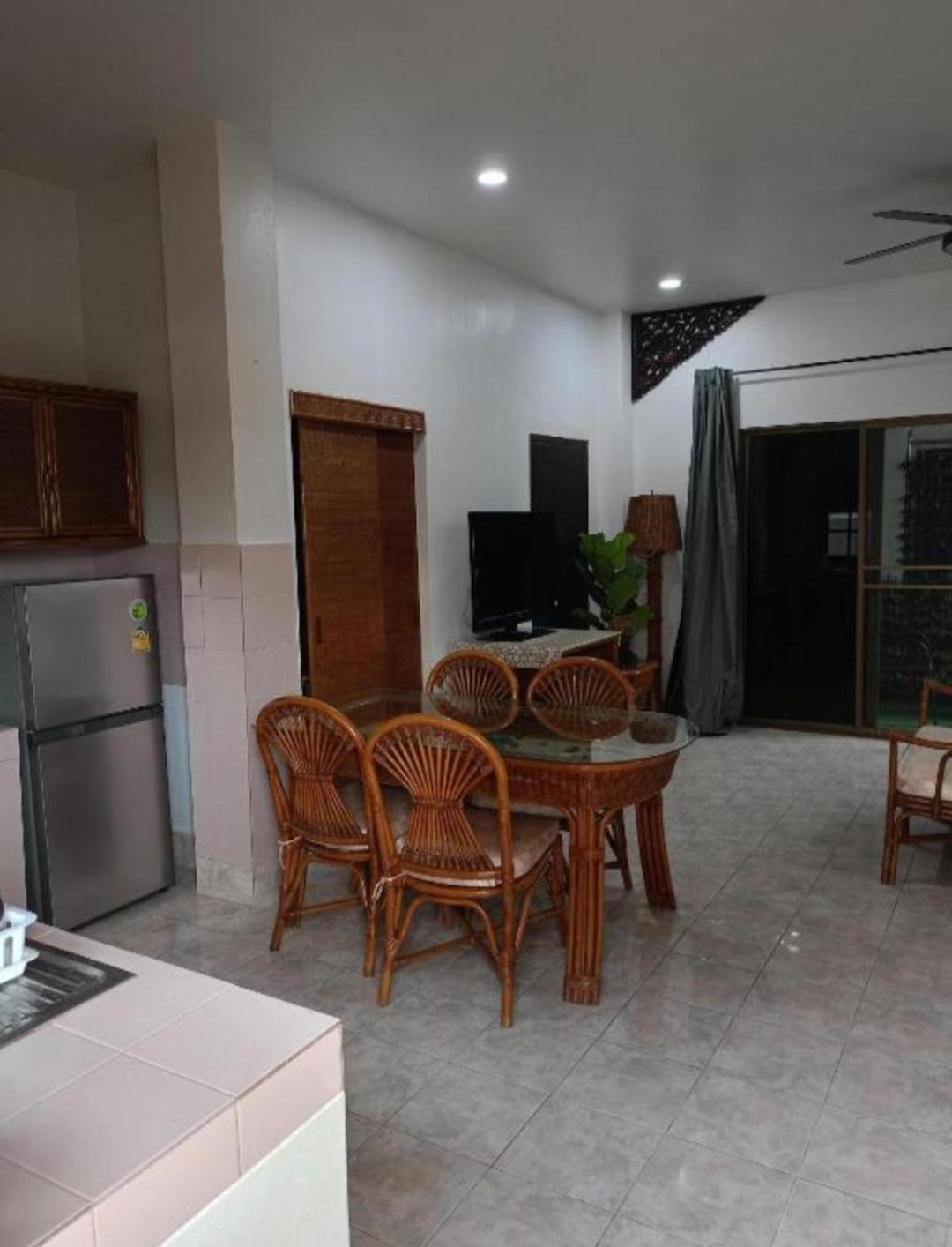 Patong Sunbeach Mansion Kültér fotó