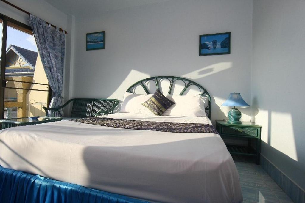 Patong Sunbeach Mansion Szoba fotó