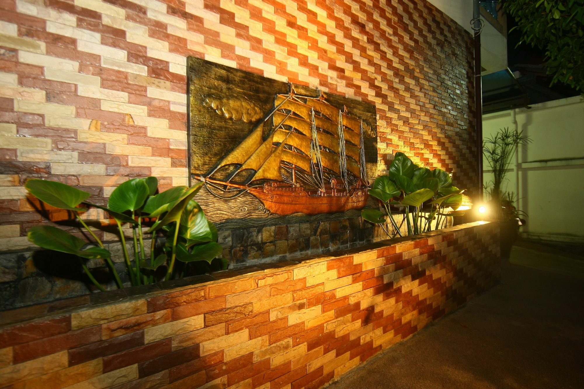Patong Sunbeach Mansion Kültér fotó