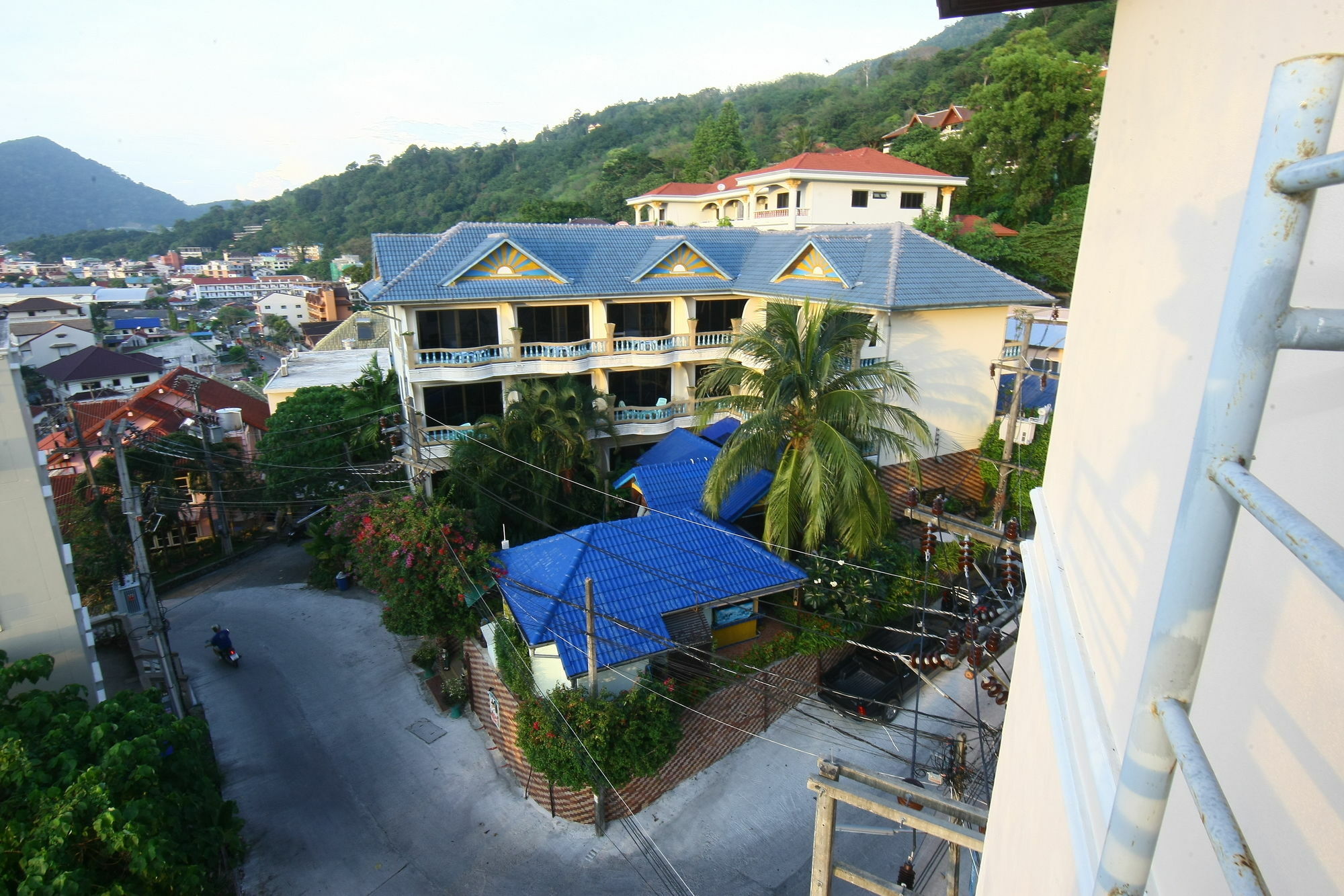 Patong Sunbeach Mansion Kültér fotó