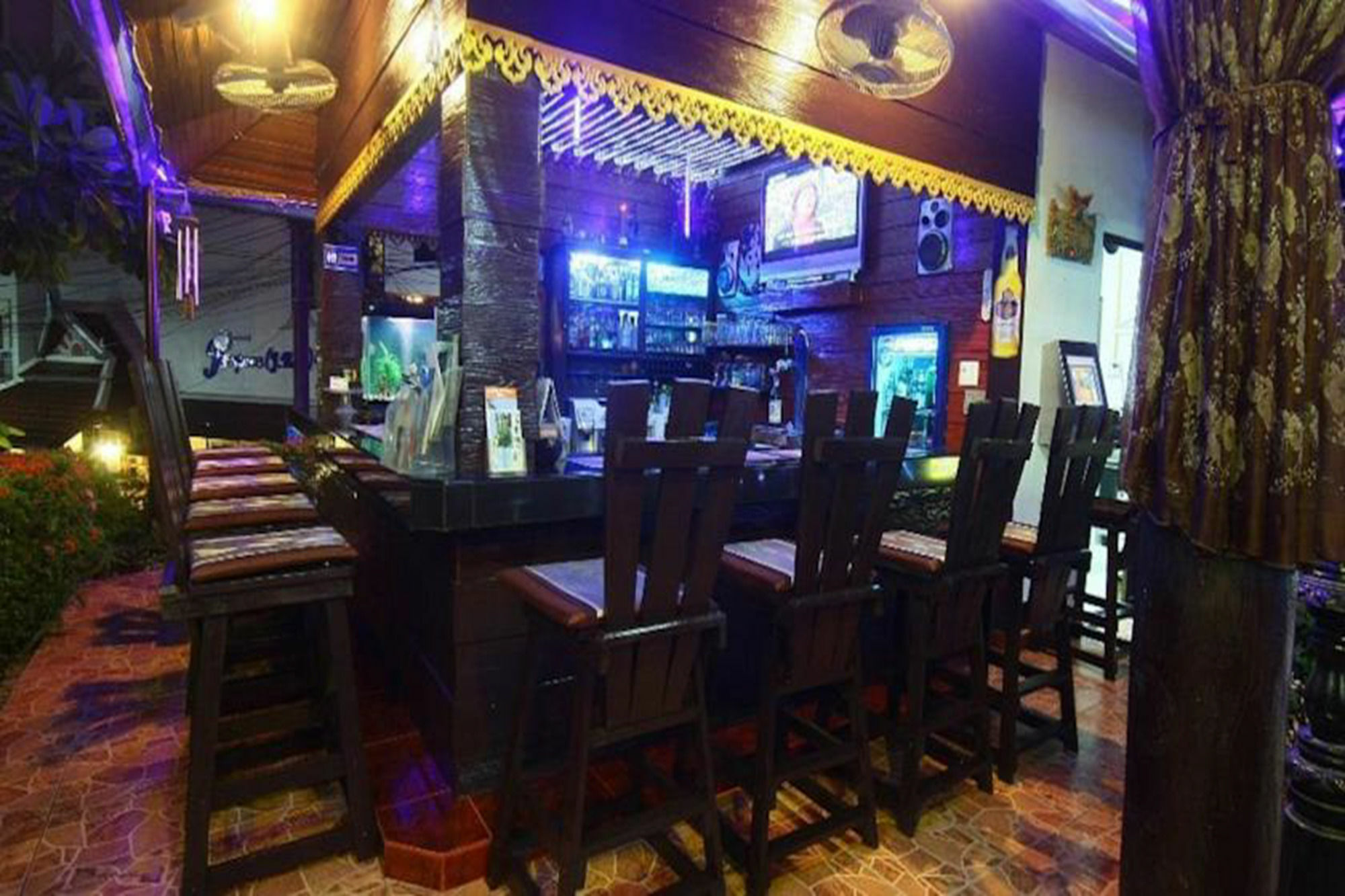 Patong Sunbeach Mansion Kültér fotó